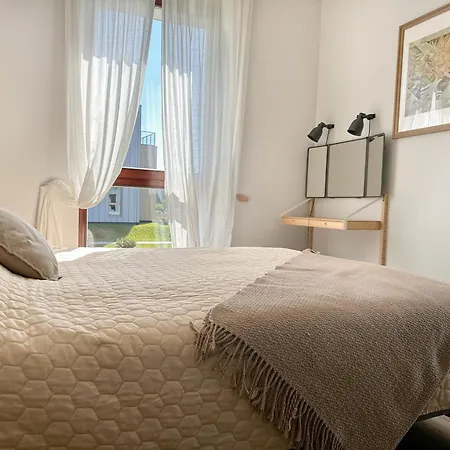 Ivis House - Cozy Seaside At 