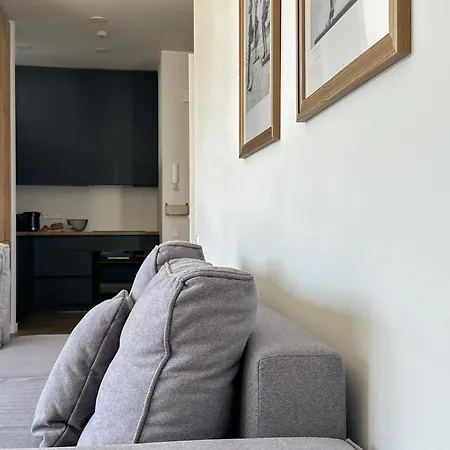 Ivis House - Cozy Seaside At 