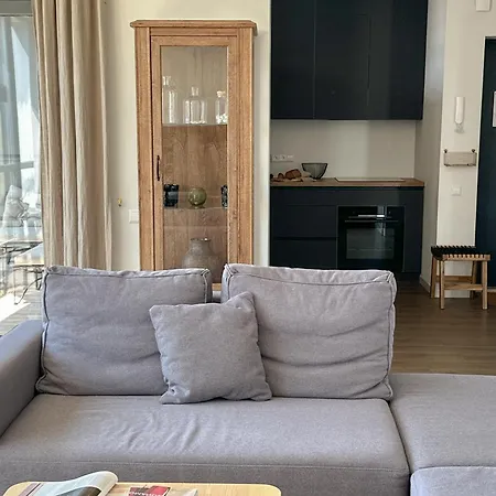 Ivis House - Cozy Seaside At 
