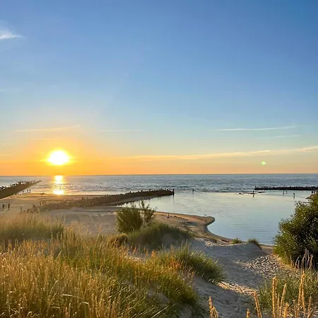 Ivis House - Cozy Seaside At 