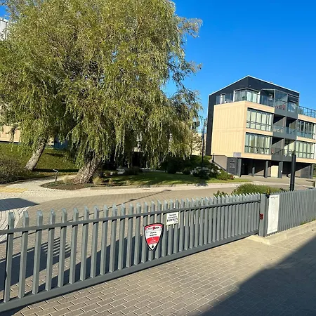 Ivis House - Cozy Seaside At 