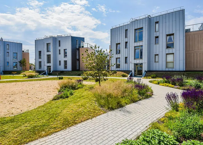 Ivis House - Cozy Seaside At 