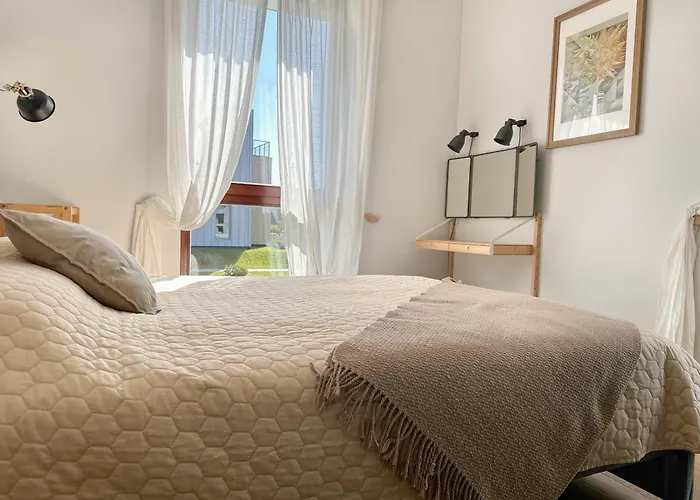 Ivis House - Cozy Seaside At 