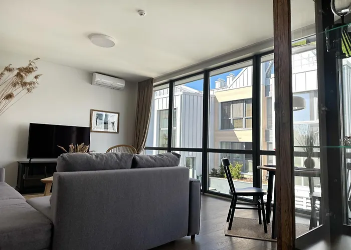 Ivis House - Cozy Seaside At 