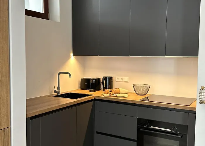 Apartman Ivis House - Cozy Seaside At 