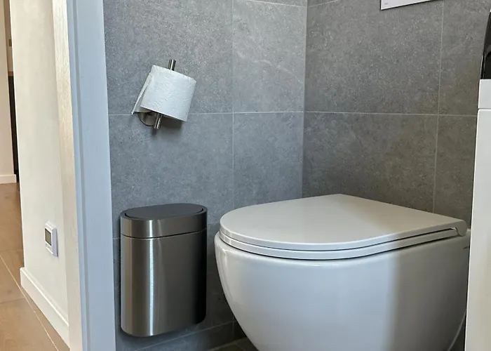 Ivis House - Cozy Seaside At 