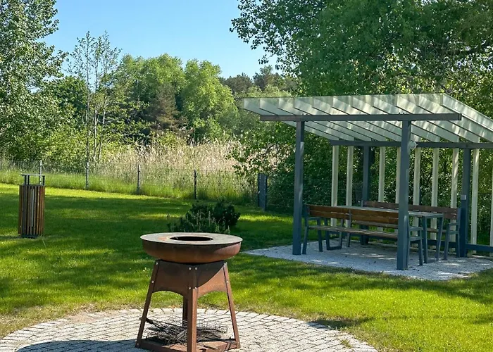 Ivis House - Cozy Seaside At 